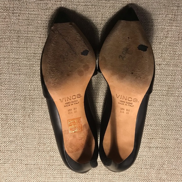 VINCE. Cosette Pointed Toe D’Orsay Pumps - Picture 7 of 7